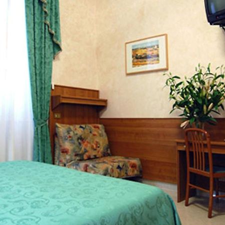 Hotel Papa Germano Roma Quarto foto