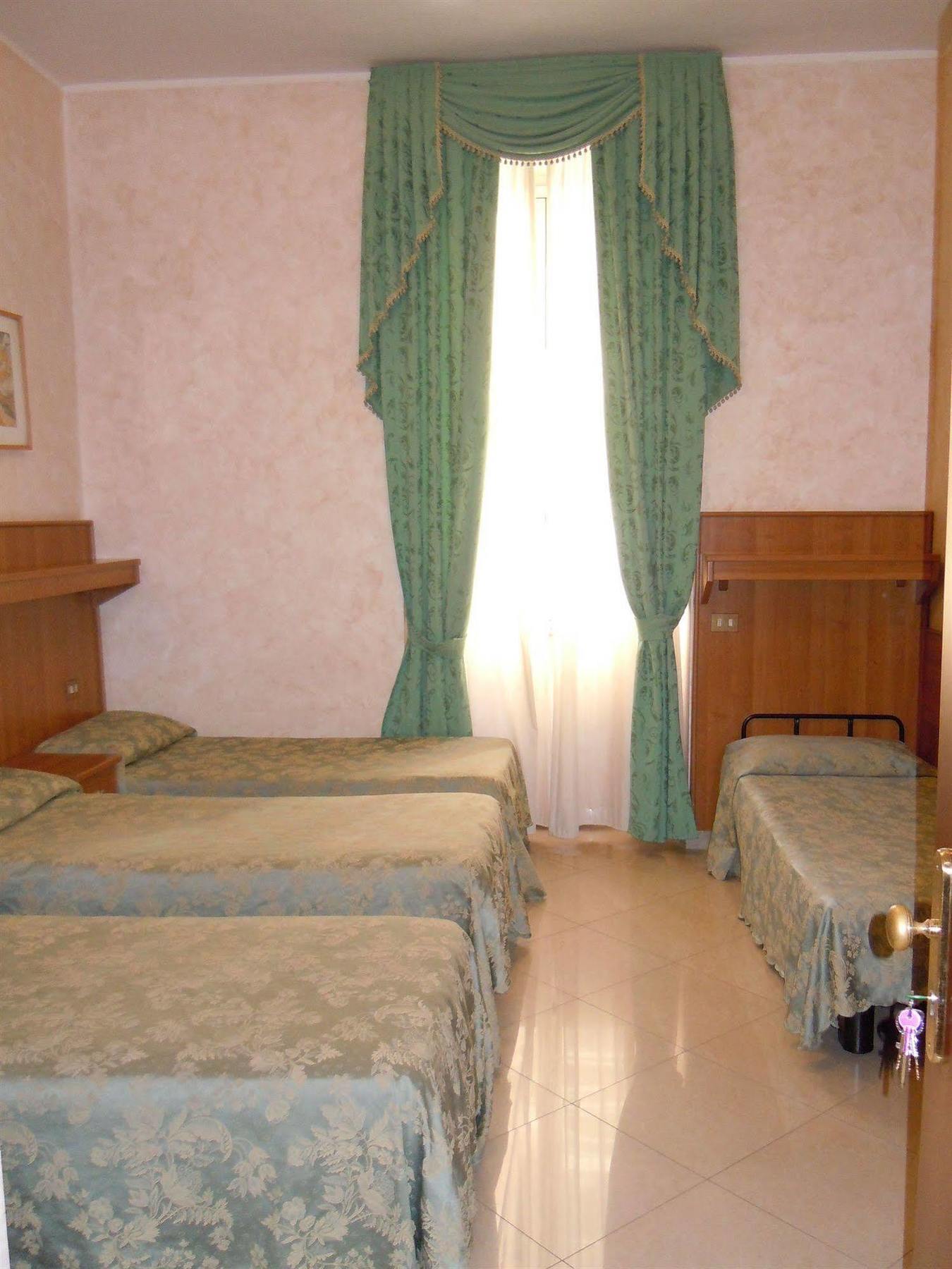 Hotel Papa Germano Roma Exterior foto